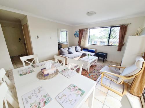 St. Lucia Apartment | Charming 2bd apt near UQ & ferry
