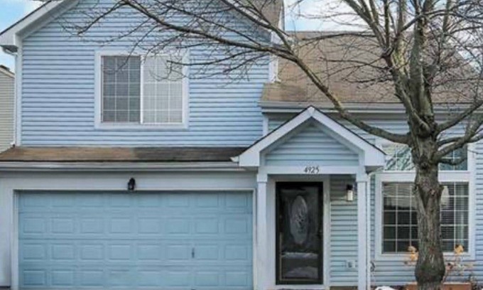 Pike House | Charming 2bedroom house with WiFi, AC in peaceful Indianapolis. Quiet cul-de-sac