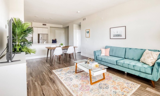 Centerville Apartment | Charming 2BR in Fremont, Pool, Gym + Parking
