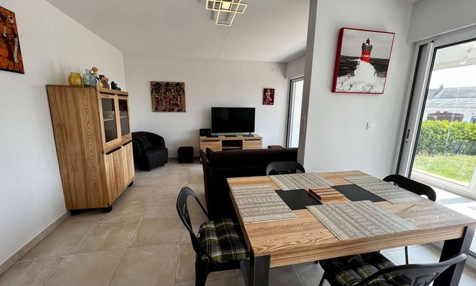 Quiberon Apartment | Charming 3* Apartment in Quiberon, 500m from Beach, 6 Guests, WiFi, Parking, South-Facing Garden