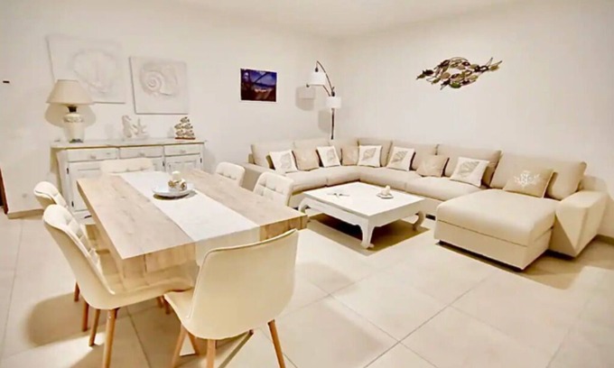 Liscia di Vacca Apartment | Charming 3-bedroom apartment with AC in Liscia di Vacca