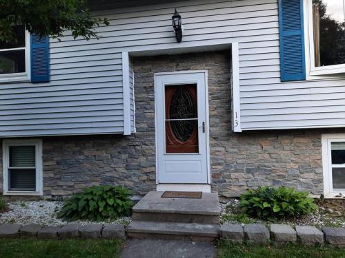 Old Orchard Beach House | Charming 3 Bedroom, 1 Bath home