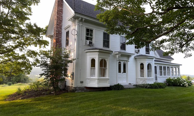 Appleton Cottage | Charming 3-bedroom cottage with AC, WiFi in peaceful Appleton