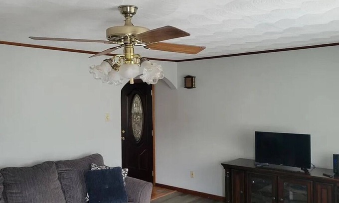 Hernshaw House | Charming 3-bedroom furnished house in Charleston with a beautiful river view.