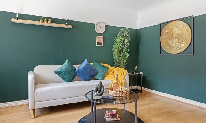 Newark upon Trent House | Charming 3-bedroom house with WiFi, AC in lovely Nottingham