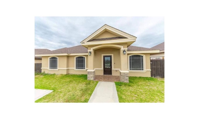Eagle Pass House | Charming 3 Bedroom home in great neighborhood