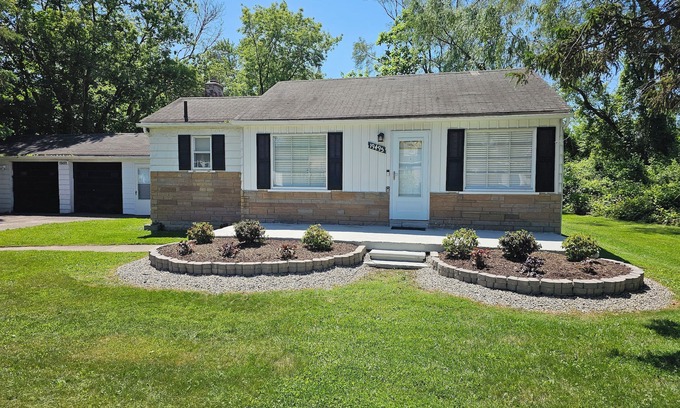 Southfield House | Charming 3-bedroom house with AC and WiFi in Southfield