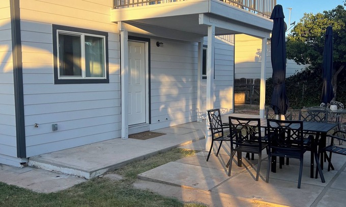 Tombstone House | Charming 3-bedroom house with AC and WiFi in historic Tombstone