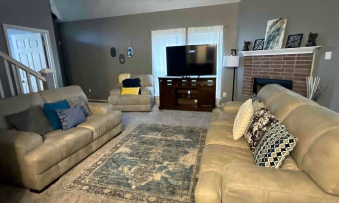 Mesquite House | Charming 3-bedroom house in Mesquite with AC and WiFi
