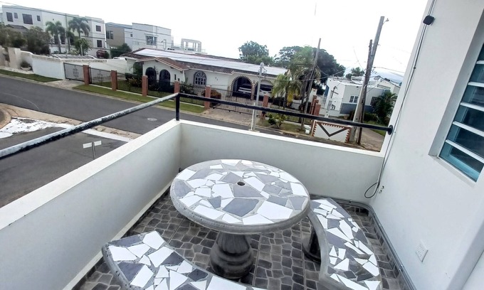 Bajura House | Charming 3-bedroom house with WiFi and AC and great views in Isabela
