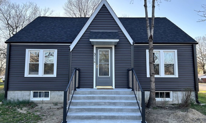 Advance House | Charming 3-bedroom house in delightful Advance with AC, WiFi