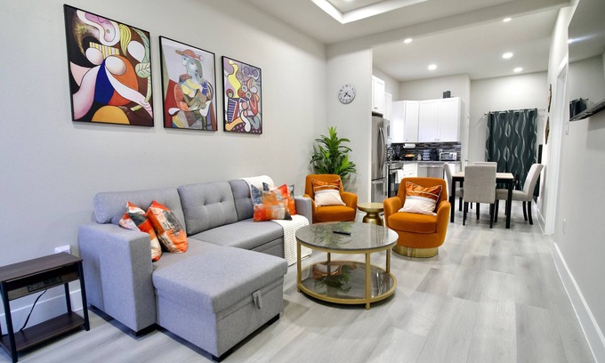 Southeast Houston House | Charming 3-bedroom house with AC, WiFi in Houston