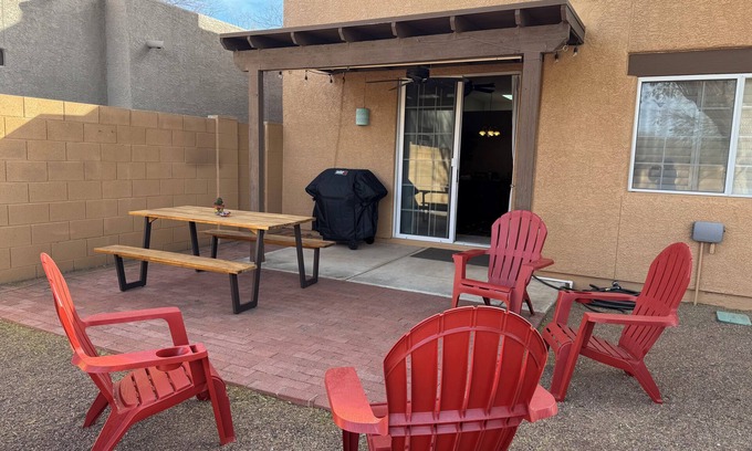 Tucson House | Charming 3-bedroom house with serene backyard, in family-friendly NE Tucson