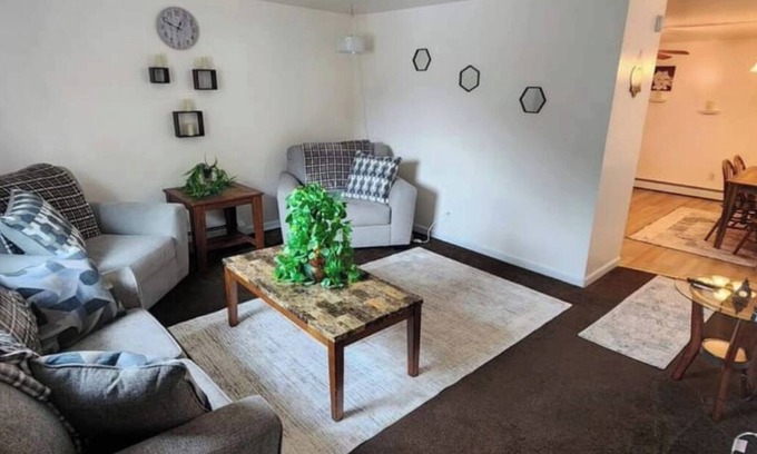 Vestal House | Charming 3-bedroom house in Vestal with WiFi