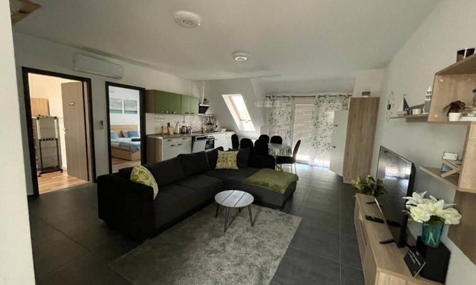 Balatonlelle Apartment | Charming 3-bedroom apartment with AC and WiFi in welcoming Balatonlelle