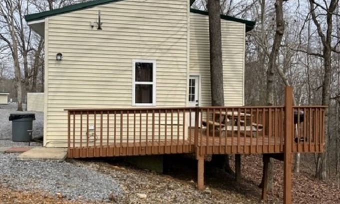 Almo Cabin | Charming 3-bedroom lake area cabin 20 minutes from Murray