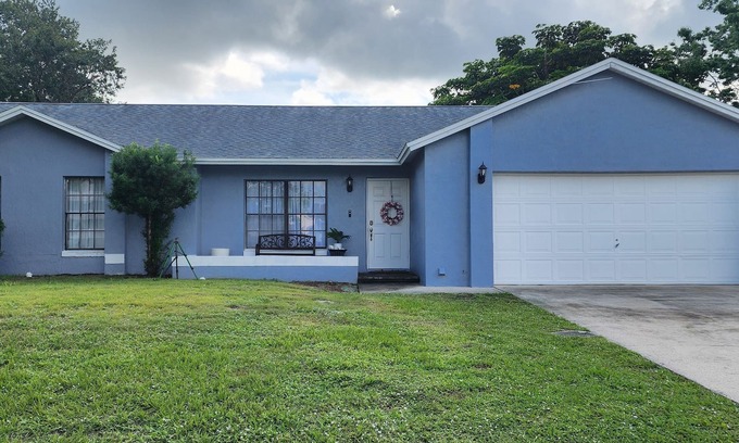 Interchange Square House | Charming 3-bedroom Pool House with WiFi and AC in Palm Bay
