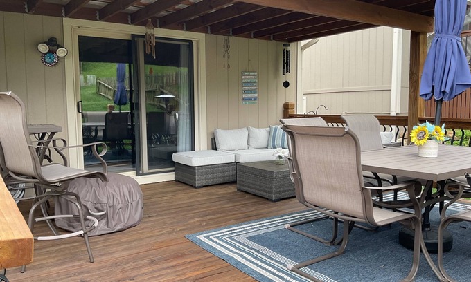 Lawrence House | Charming 3-bedroom Spacious, Quiet, Comfortable Home