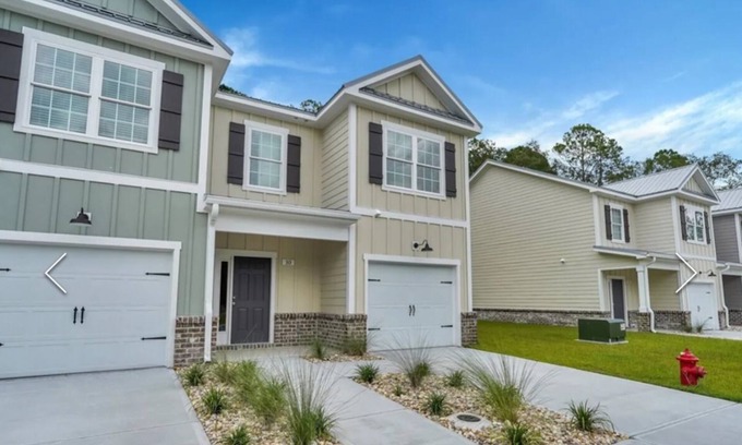 Rincon House | Charming 3-bedroom townhome with AC, WiFi in fabulous Rincon.