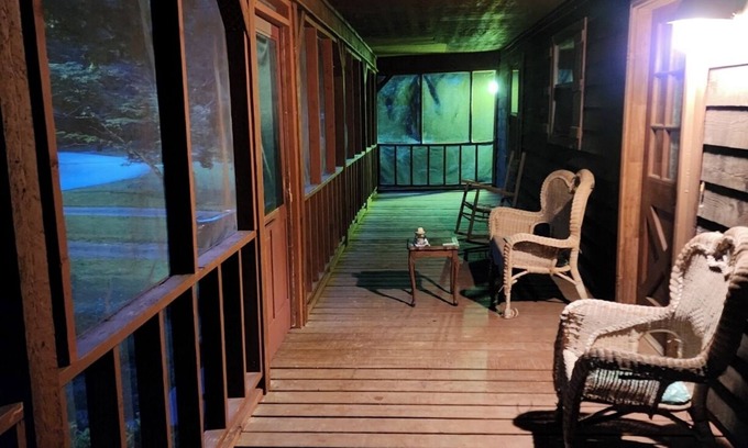 Douglasville House | Charming 3-bedroom house with WiFi and AC in Douglasville