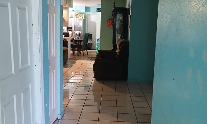 St. Petersburg - Clearwater House | Charming 3-bedroom house in brilliant St. Petersburg with AC