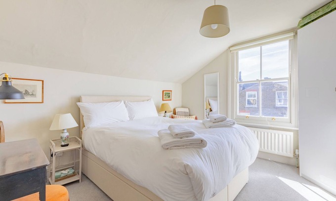 Balham House | Charming 3BD Victorian Home, near Clapham Common