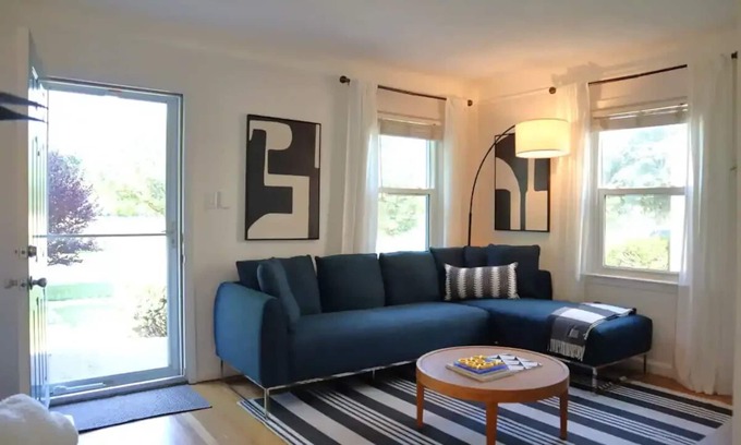 Ferndale House | Charming 3br Bungalow - Park Facingnn