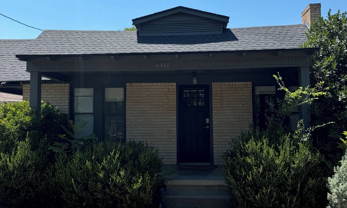 San Angelo House | Charming 3BR Retreat with Cozy Outdoor Living Space