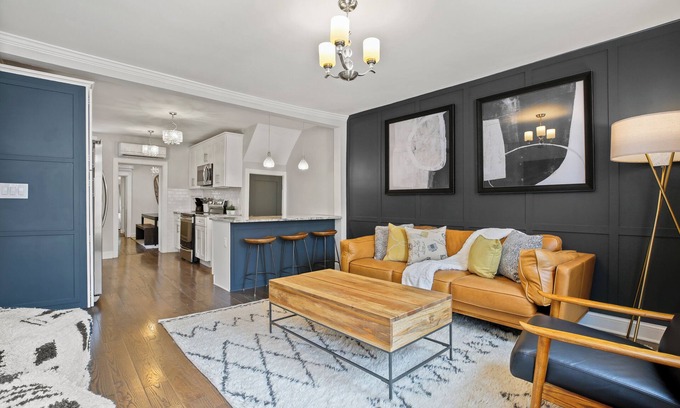 Downtown House | Charming 4-bedroom 1870 row house in Downtown Frederick Near Carroll Creek