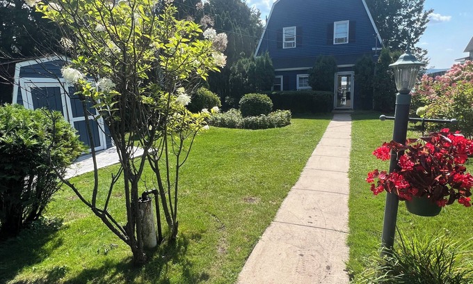 Oden Cottage | Charming 4-bedroom cottage in adorable Oden with WiFi, AC
