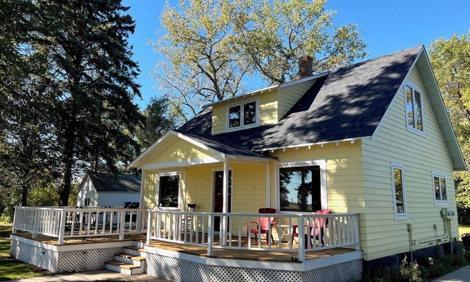 Jessie Other | Charming 4-bedroom farmhouse in tranquil Pekin. Great place to relax~get away!