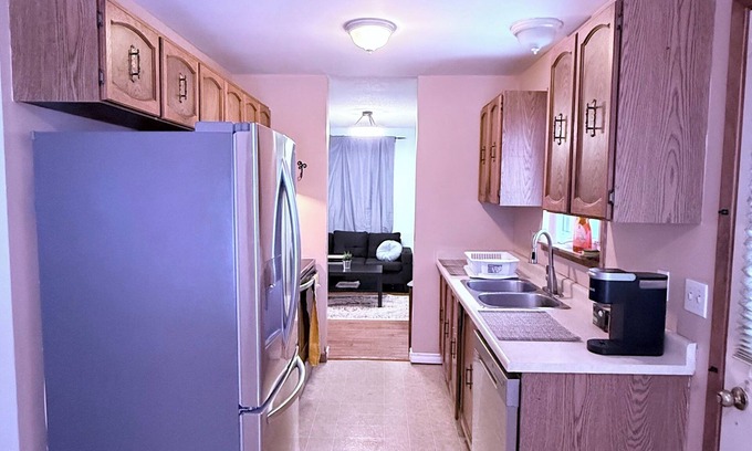 Belleville House | Charming 4-bedroom house in wonderful Belleville with WiFi, AC