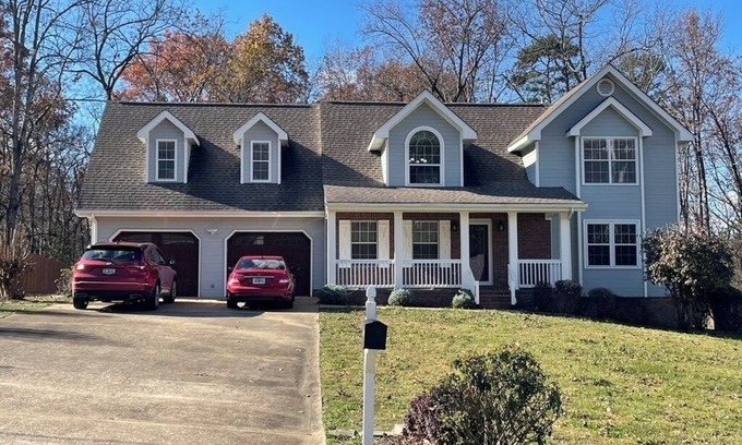 Graysville House | Charming 4-bedroom house with AC and WiFi in Ringgold