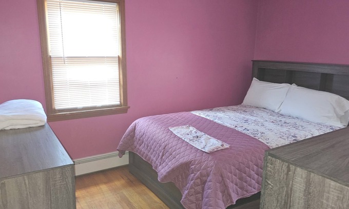 Charlestown House | Charming 4-bedroom house with AC in Charlestown