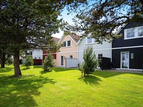 Ho House | Charming 4-Person Getaway- Type 7