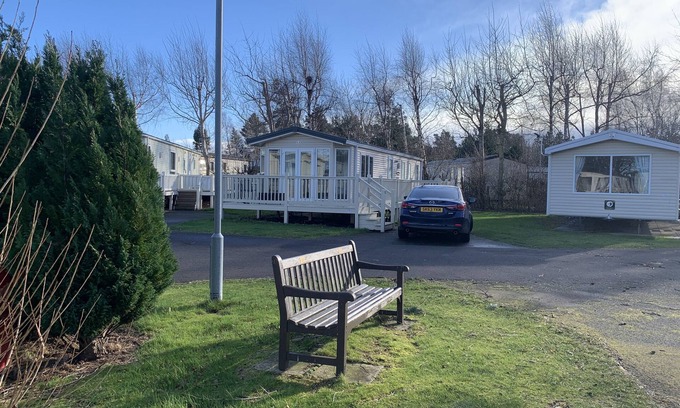 Prestonpans Cabin | Charming 5-Beds Caravan in beautiful Seton Sands
