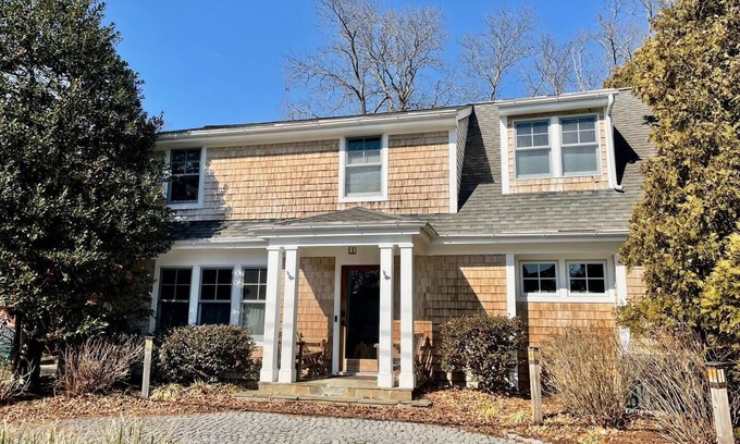 Country Club Estates House | Charming 6-Bedroom Home Near Rehoboth Beach with Pool Table & Outdoor Patio!