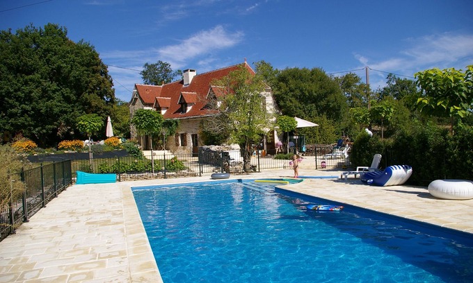 Espedaillac House | Charming air-conditioned house with heated fenced swimming pool and large garden