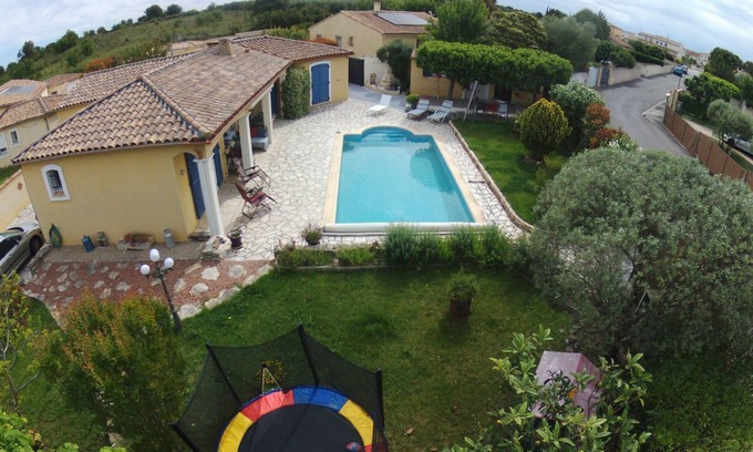 Beaulieu Villa | Charming air-conditioned house in a quiet location. Swimming pool and landscaped garden.