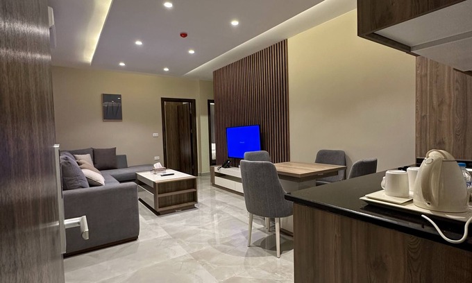 Al Swaifyeh Apartment | Charming Amman Apartment with Electric Heating & Free Park