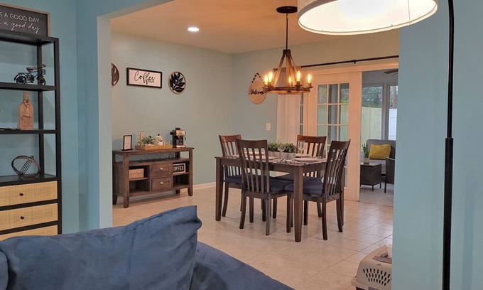 Brandon House | Charming and Bright Family Home