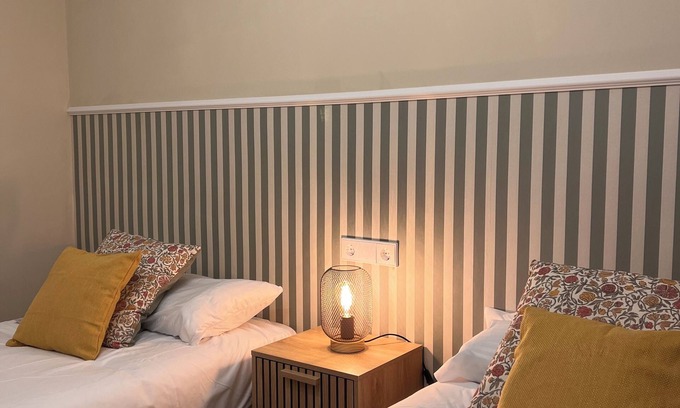 Gijon Apartment | Charming and bright T3 completely renovated, located 10 minutes walk from downtown.