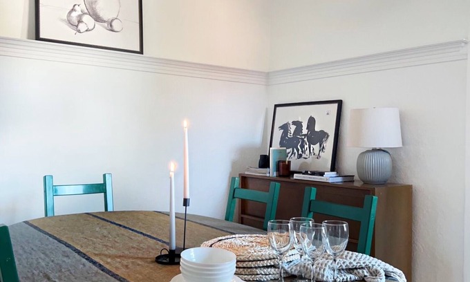 Villeray Apartment | Charming and Colorful 2 Bedroom Apartment