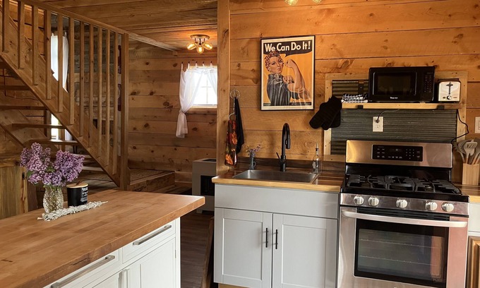 Livermore Cabin | Charming and Spacious, this three level cabin is near Red Feather Lakes Colorado