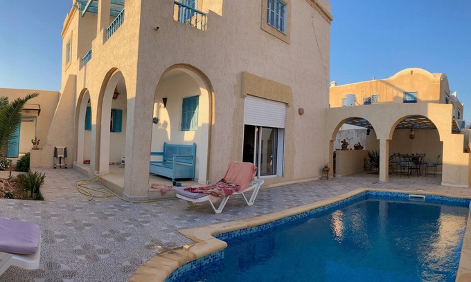 Fatou Villa | CHARMING AND STANDING PRIVATE SWIMMING POOL VILLA IN DJERBA, 200m from the sea