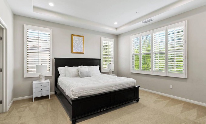Stonegate House | Charming and Stylish 3 Bedroom End Unit Townhouse Awaits Your Arrival #25