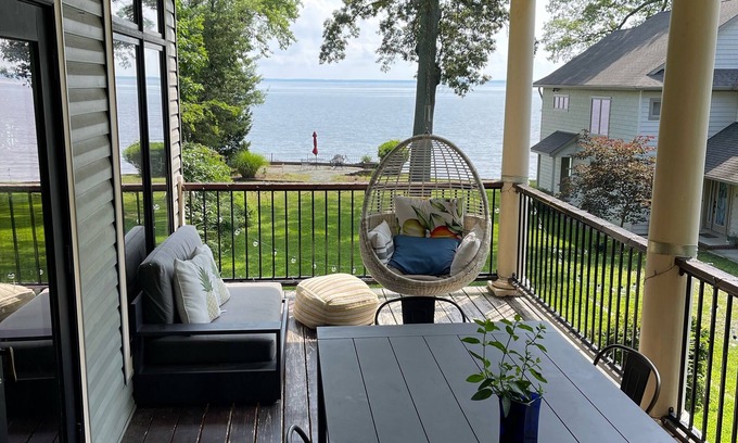 Arundel on the Bay House | Charming Annapolis WaterVIEW Home