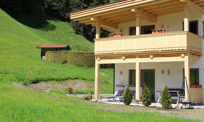 Grundau Apartment | Charming Apartment in Kirchberg in Tirol with Private Garden