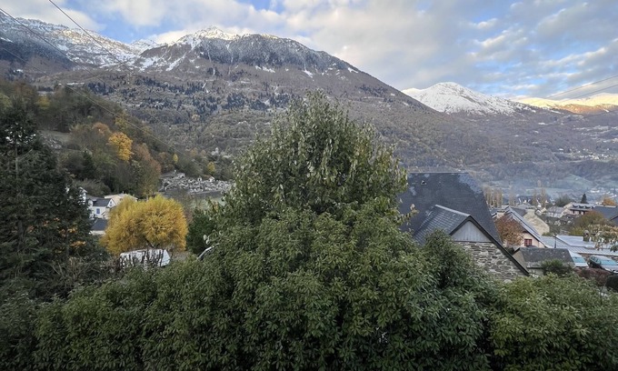 Luz-Saint-Sauveur Apartment | charming apartment 4/5 people center of luz saint sauveur