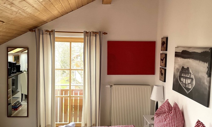 Bad Aibling Apartment | Charming apartment, centrally located opposite the spa gardens in Bad Aibling.
